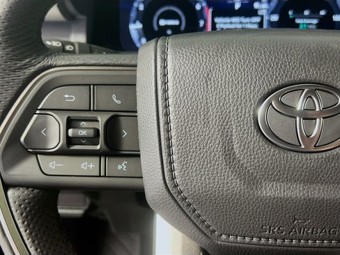 New 2025 Toyota Tacoma TRD Off-Road image 18