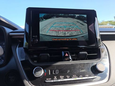 Certified 2025 Toyota Corolla Cross AWD Hybrid image 33