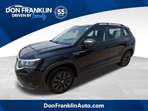 Used 2023 Volkswagen Taos S w/ Driver Assistance Package FWD image 1
