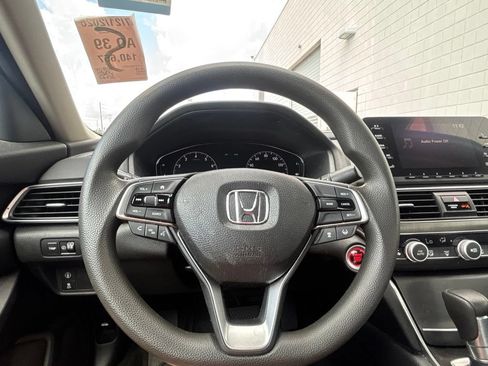 Used 2018 Honda Accord LX image 17