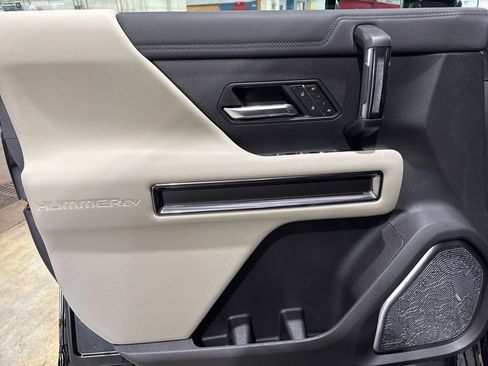 New 2026 GMC Hummer EV 4x4 Crew Cab image 18