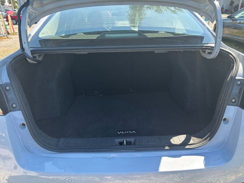Used 2025 Nissan Versa SV FWD image 32