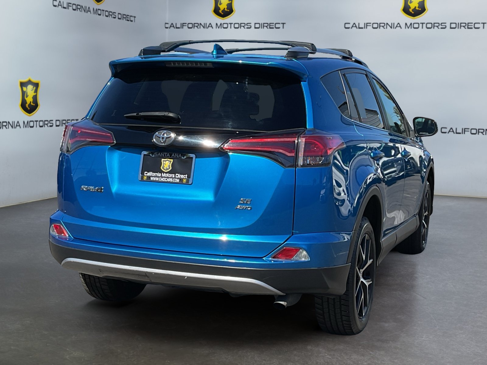 Used 2018 Toyota RAV4 SE w/ Power Extra Value Package AWD/4WD image 5