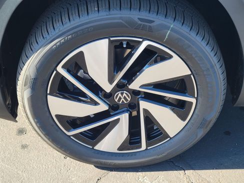 New 2026 Volkswagen Atlas SE FWD image 5