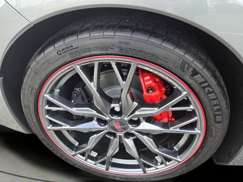 Used 2024 Chevrolet Corvette Stingray Premium Conv RWD image 25