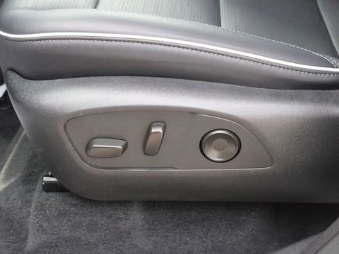 Used 2026 Buick Enclave Sport Touring AWD/4WD image 12