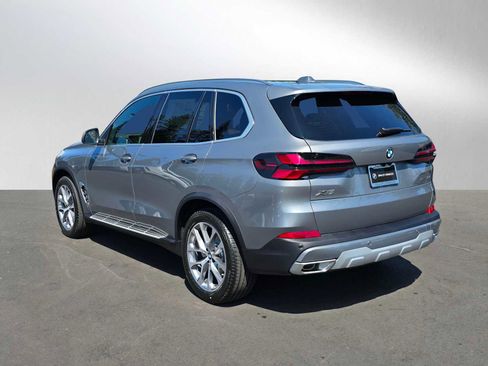 Used 2026 BMW X5 xDrive40i image 5