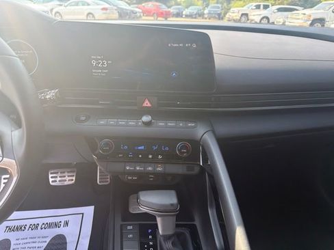 Used 2026 Hyundai Elantra SEL FWD image 14