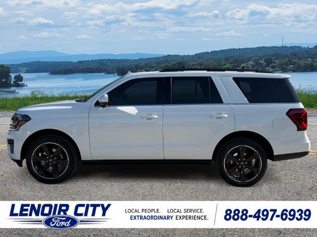 Used 2024 Ford Expedition Limited AWD/4WD image 6
