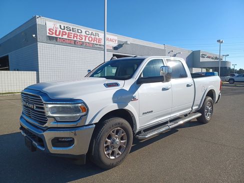 Used 2022 RAM 2500 Laramie image 1