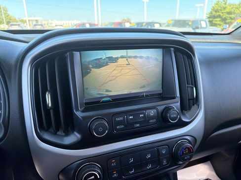 Used 2018 Chevrolet Colorado ZR2 w/ ZR2 Midnight Special Edition AWD/4WD image 24