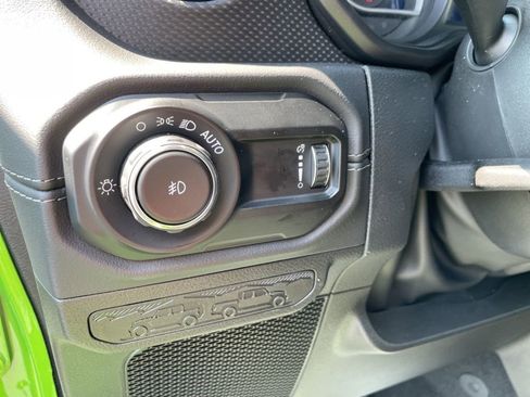 New 2025 Jeep Wrangler Unlimited Rubicon 392 image 26