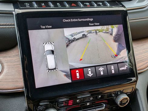 Certified 2023 Jeep Grand Cherokee Summit w/ Adv Protech Group IV AWD/4WD image 23