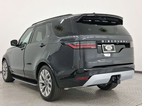 New 2026 Land Rover Discovery Limited Edition image 3