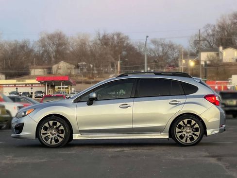 Used 2012 Subaru Impreza 2.0i Sport Premium image 4