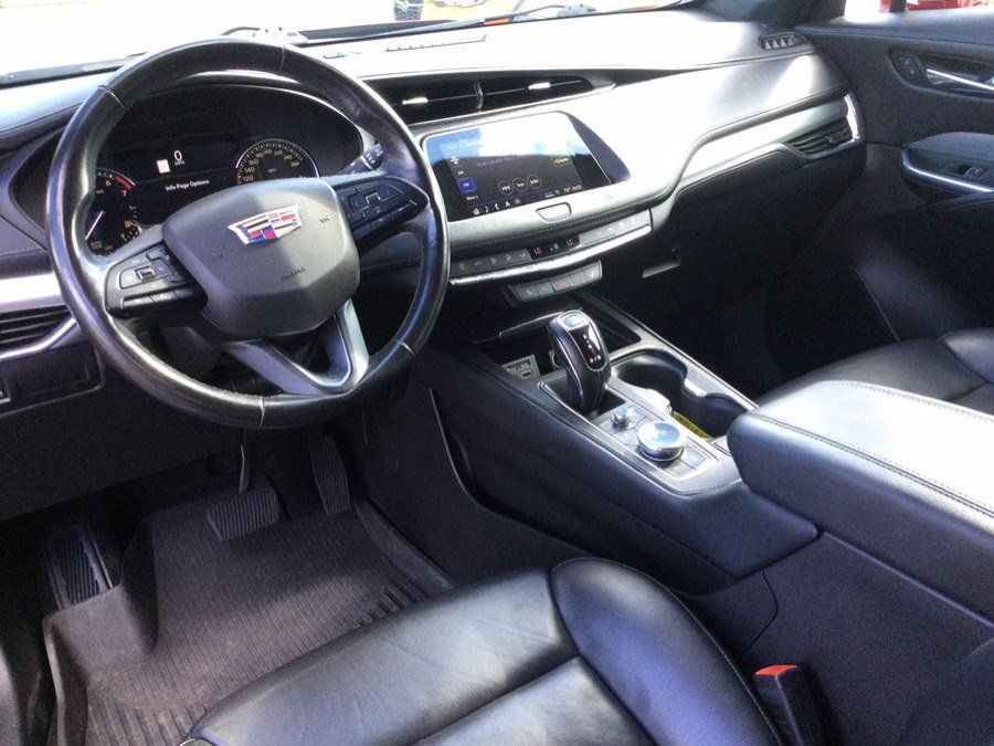 Used 2019 Cadillac XT4 Premium Luxury AWD/4WD image 18