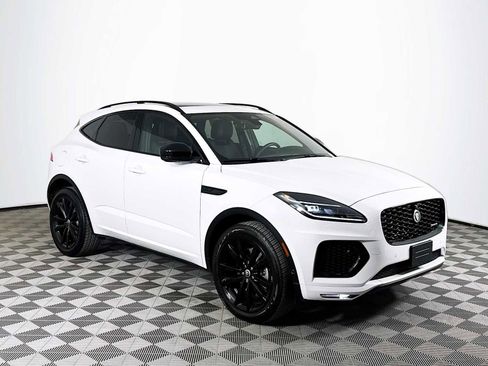 Used 2024 Jaguar E-PACE R-Dynamic SE image 3