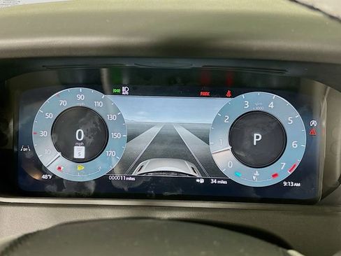 New 2026 Land Rover Range Rover Velar Dynamic SE image 13