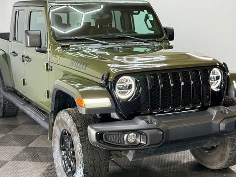 Used 2022 Jeep Gladiator Mojave AWD/4WD image 2
