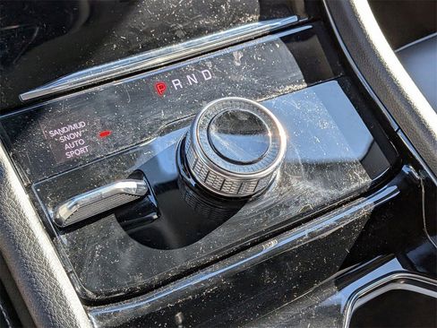 Certified 2023 Jeep Grand Cherokee Limited w/ Black Appearance Package image 15