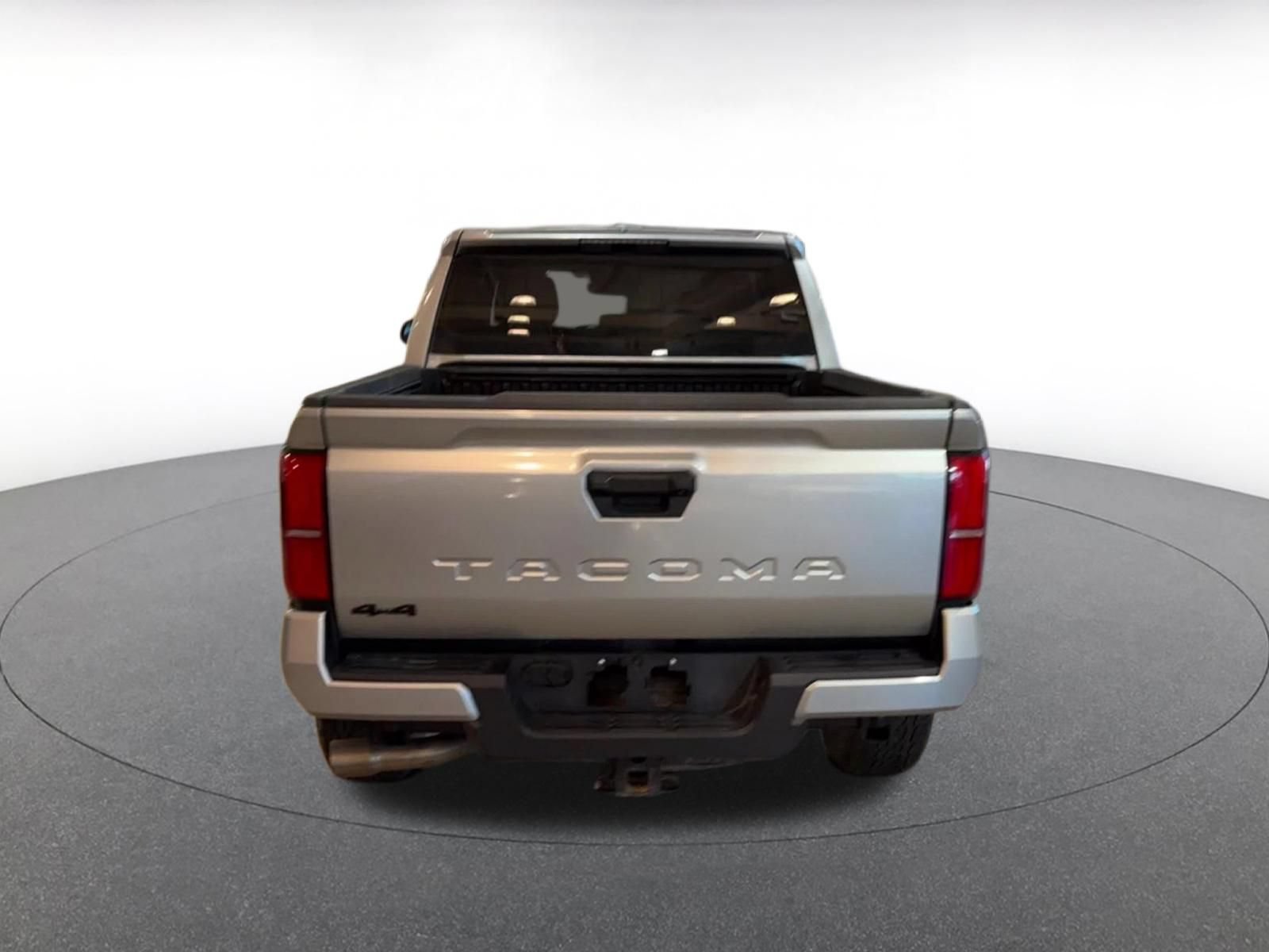 Used 2025 Toyota Tacoma TRD Off-Road AWD/4WD image 12