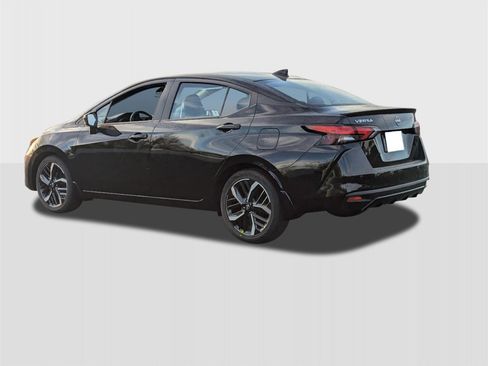 New 2025 Nissan Versa SR image 3