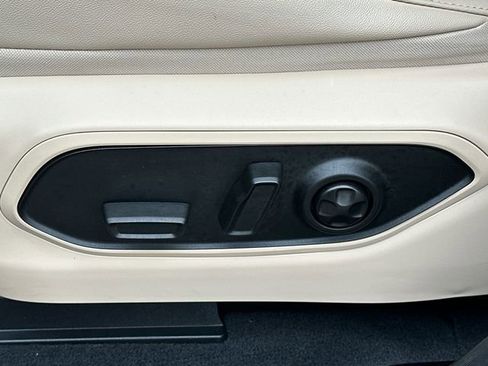 Used 2024 Jeep Grand Cherokee Limited image 37