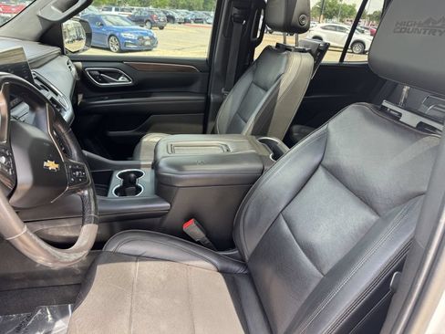 Used 2021 Chevrolet Tahoe High Country w/ Premium Package AWD/4WD image 15