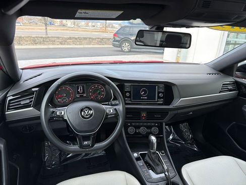 Used 2019 Volkswagen Jetta R-Line image 13