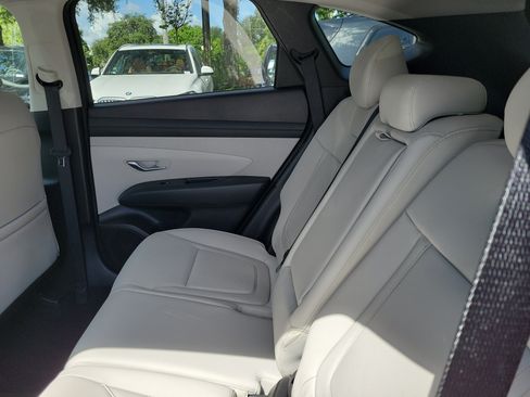 Used 2025 Hyundai Tucson SEL FWD image 7