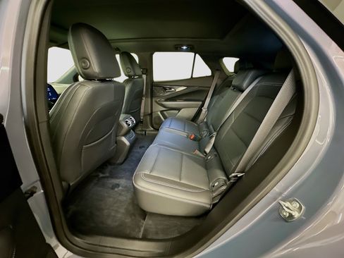 Used 2024 Chevrolet Blazer EV LT image 30