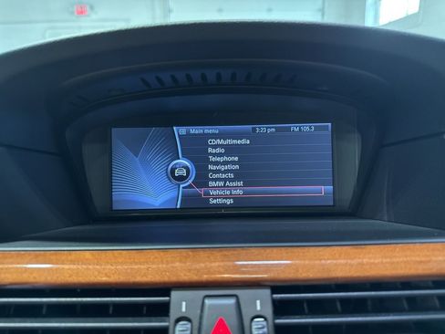 Used 2010 BMW M5 RWD image 30