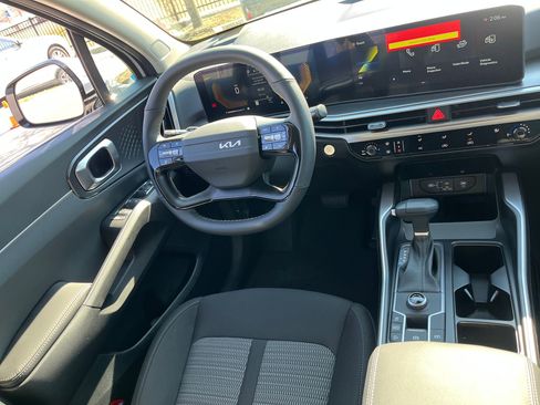 New 2026 Kia Sorento LX image 13