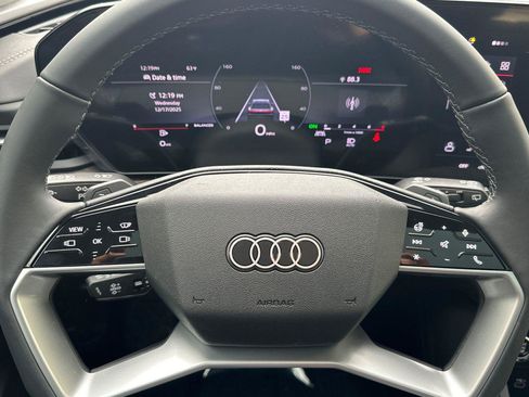 New 2025 Audi Q5 Premium Plus image 23