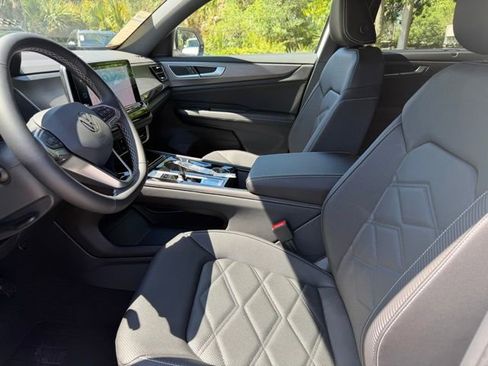 New 2026 Volkswagen Atlas Cross Sport SE FWD image 15