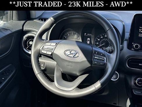 Used 2023 Hyundai Kona SEL w/ Convenience Package image 12