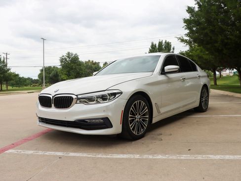 Used 2017 BMW 530i RWD image 3