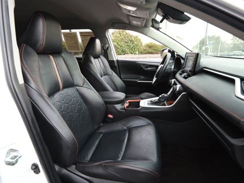 Used 2022 Toyota RAV4 Adventure image 27