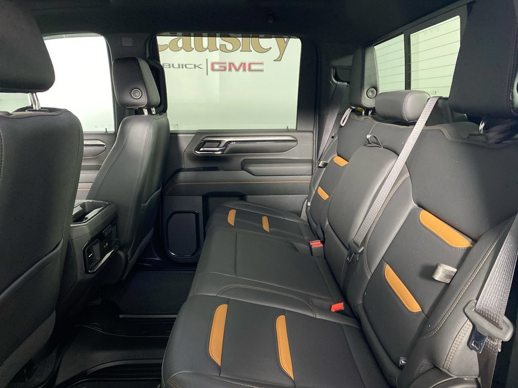 Used 2024 GMC Sierra 2500 AT4 w/ Technology Package AWD/4WD image 21