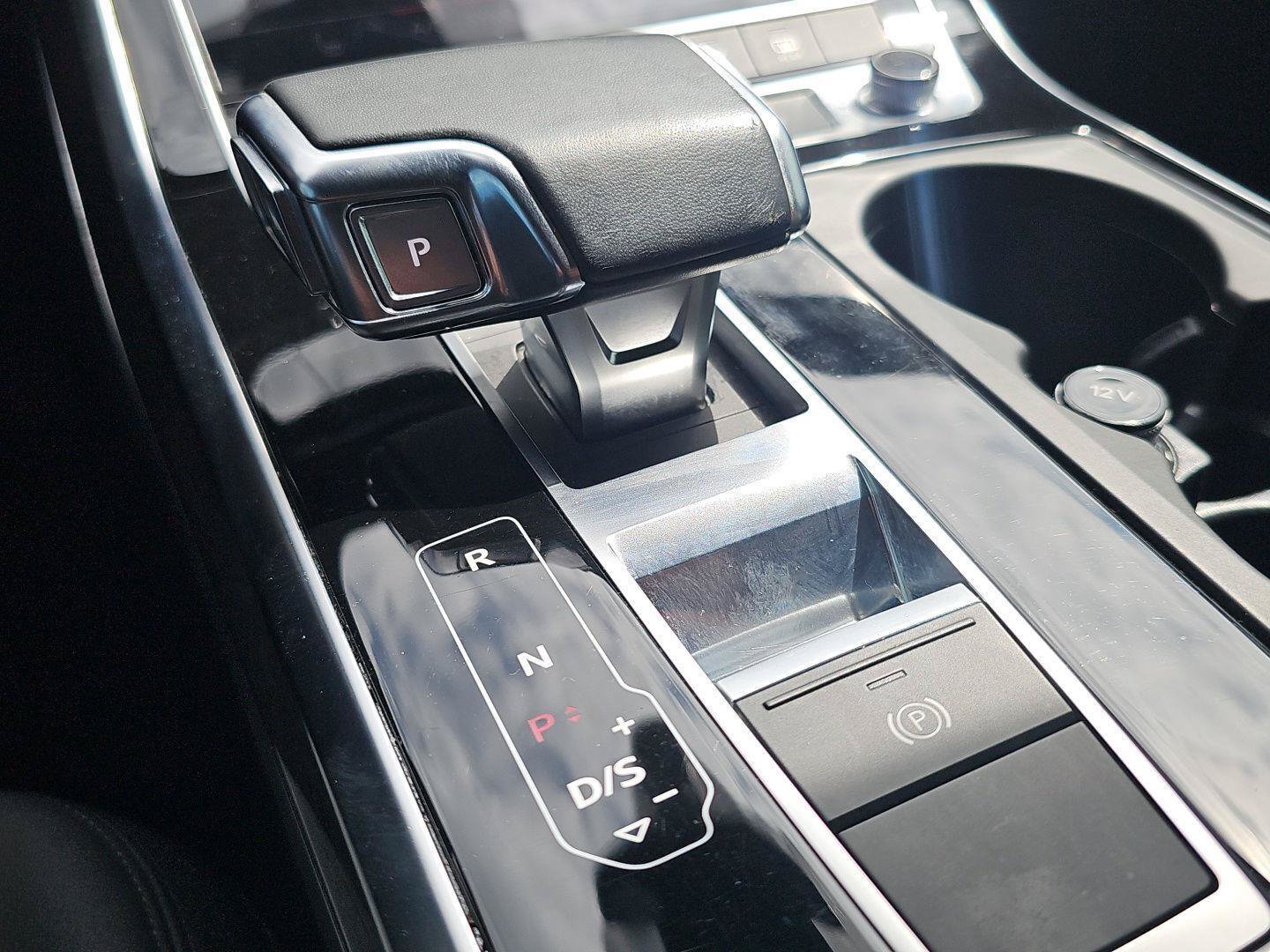 Used 2021 Audi Q7 2.0T Premium Plus w/ Premium Plus Package AWD/4WD image 20