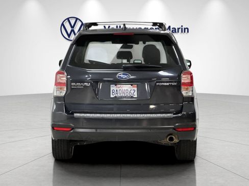 Used 2018 Subaru Forester 2.5i Touring AWD/4WD image 4