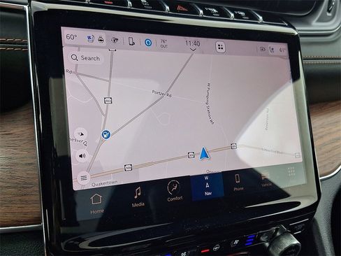 Used 2023 Jeep Grand Cherokee L Summit w/ Advanced Protech Group IV image 19