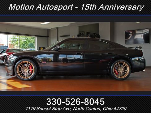 Used 2009 Dodge Charger SRT8 w/ SRT Option Group III RWD image 5