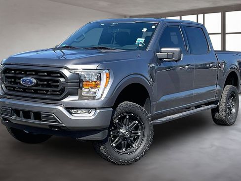 Used 2022 Ford F150 XLT w/ Equipment Group 302A High image 3