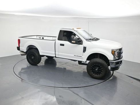 Used 2019 Ford F250 XL w/ Power Equipment Group image 37