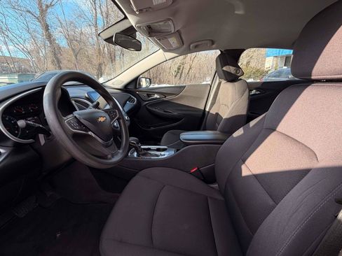 Used 2023 Chevrolet Malibu LT image 11