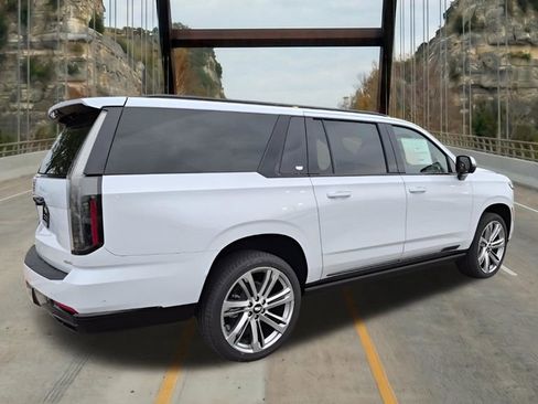 New 2026 Cadillac Escalade ESV Sport w/ Touring Package AWD/4WD image 10