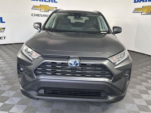 Used 2021 Toyota RAV4 XLE w/ Convenience Package AWD/4WD image 8