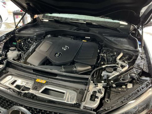 Used 2025 Mercedes-Benz GLC 350e 4MATIC image 23