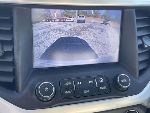 Used 2018 GMC Acadia SLT w/ LPO, Floor Liner Package image 21